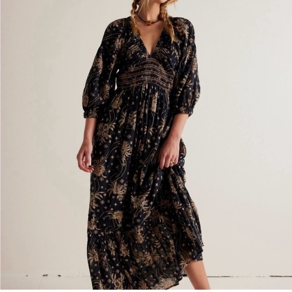 Like new Free People “Golden Hour” maxi dress size S. Stunning. Deep V. Boho - Picture 6 of 16